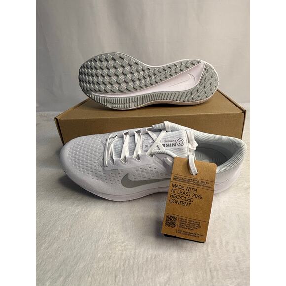 Nike Women’s AIR WINFLO 10 Size W-11.5 M-10 NIB - Picture 4 of 5